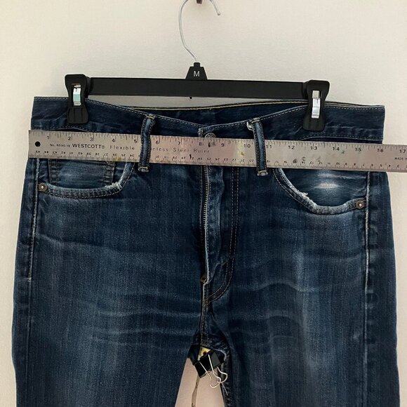 Men's Levi's 513, 32 x 30, Distressed by wear - Picture 5 of 7